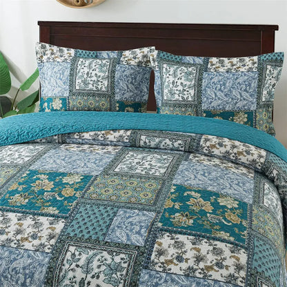 Calvera 3-Piece Teal/Green Farmhouse Cotton Bedspread Set - Lightweight Patchwork Quilt with Pillowcases
