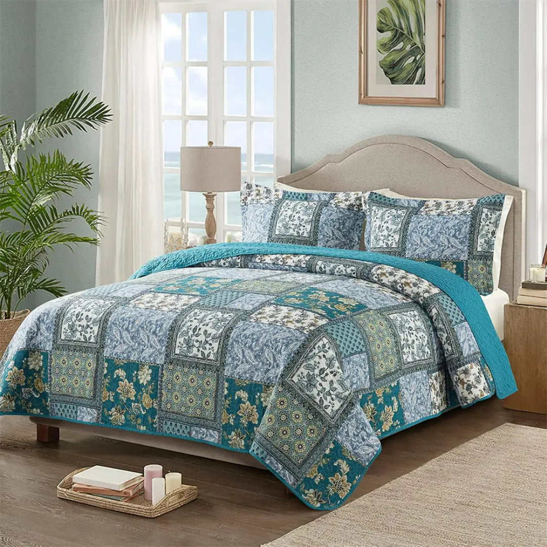 Calvera 3-Piece Teal/Green Farmhouse Cotton Bedspread Set - Lightweight Patchwork Quilt with Pillowcases