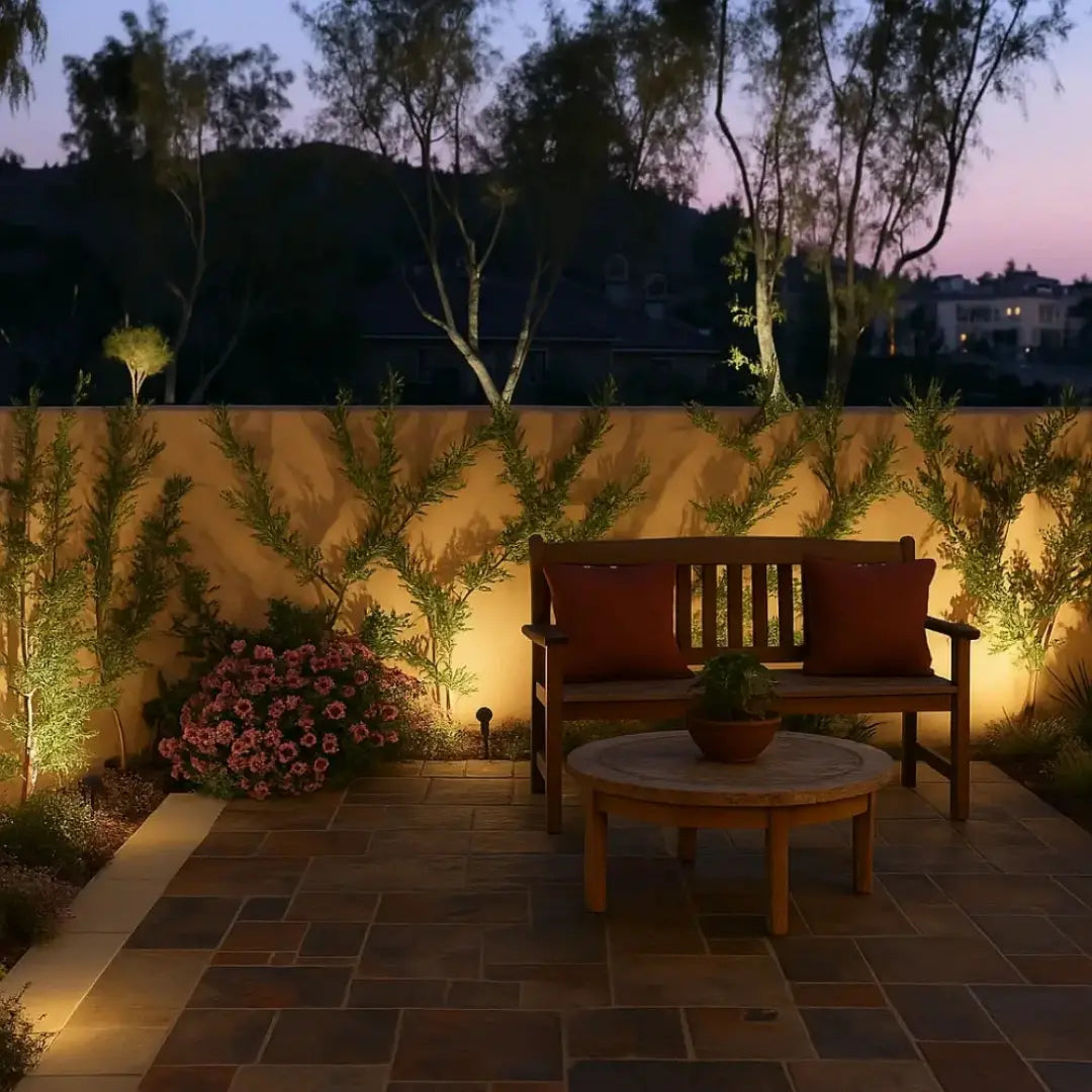 Soluna - Solar Garden Spotlight