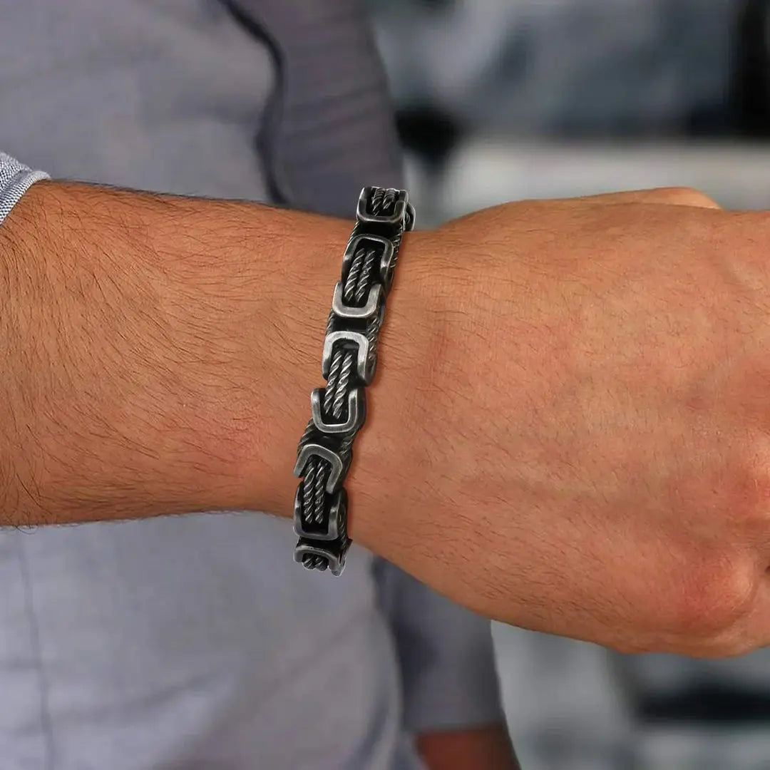 Rogue Forged Chain Cuff