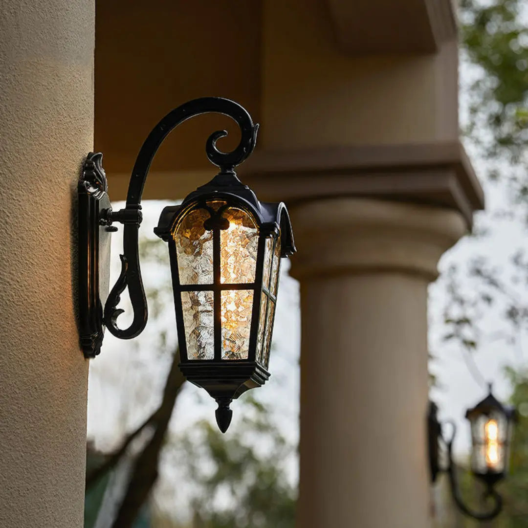 Rovira Ancient Rome Solar Outdoor Wall Light - Waterproof Vintage Sconce with Remote and E27 Bulb