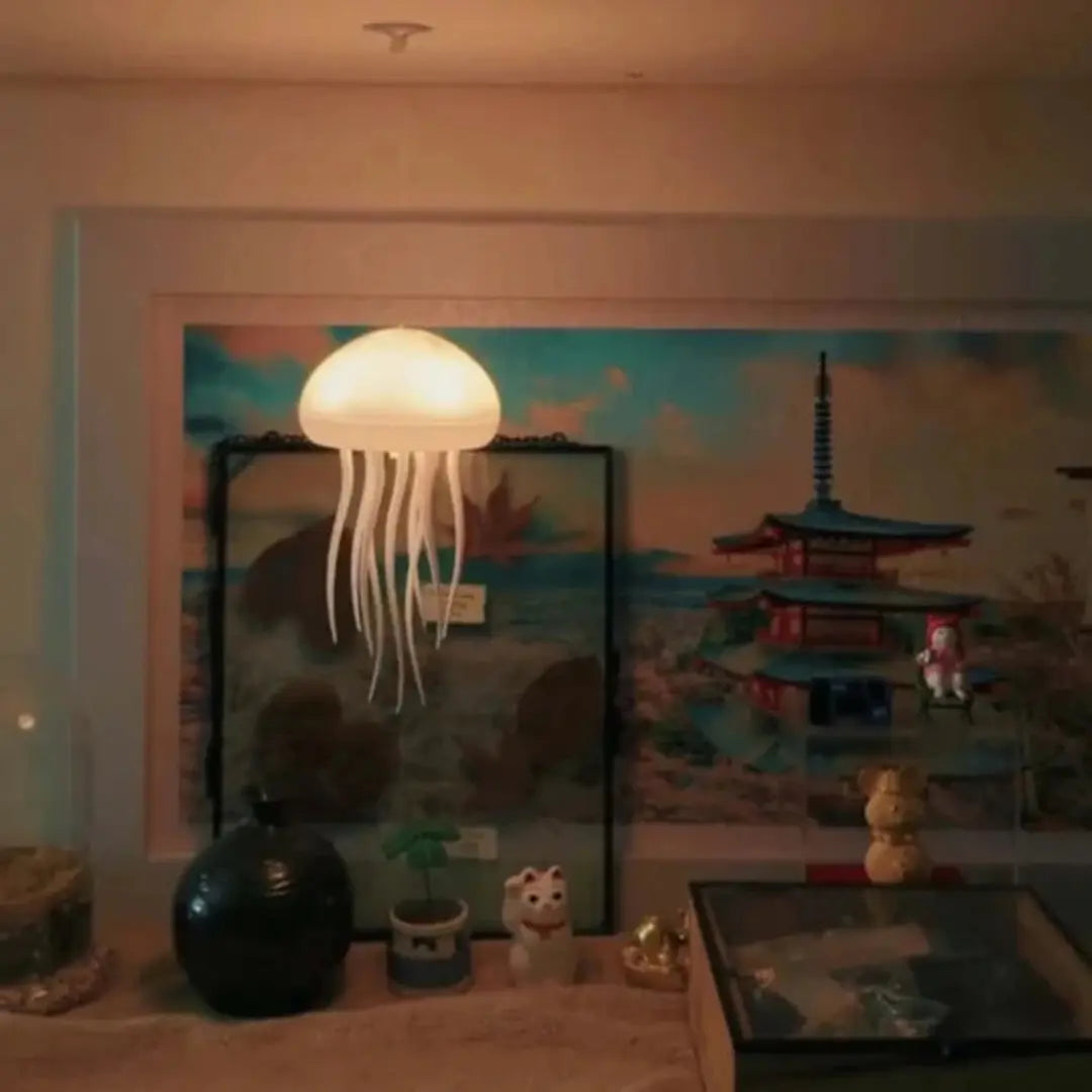 Medusa Floating Glow