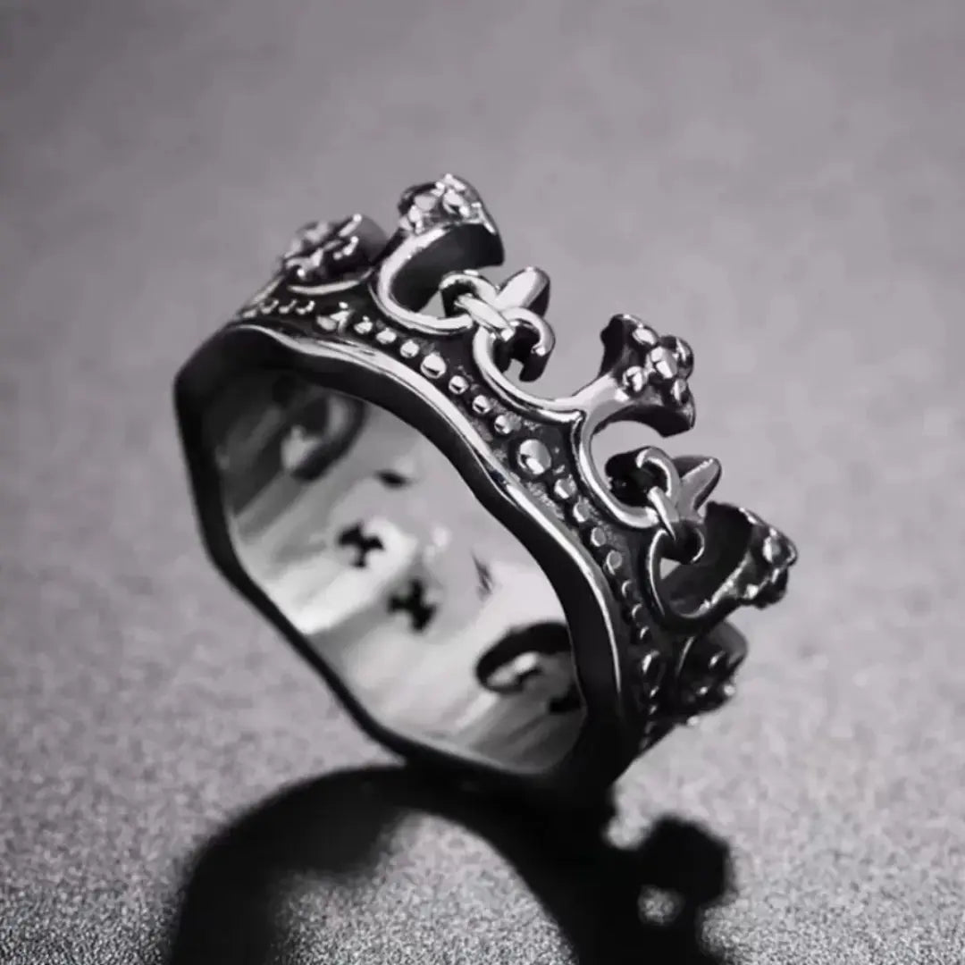Kingmaker Crown Ring
