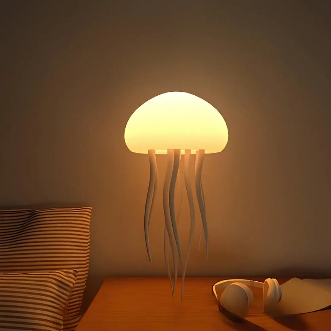 Medusa Floating Glow